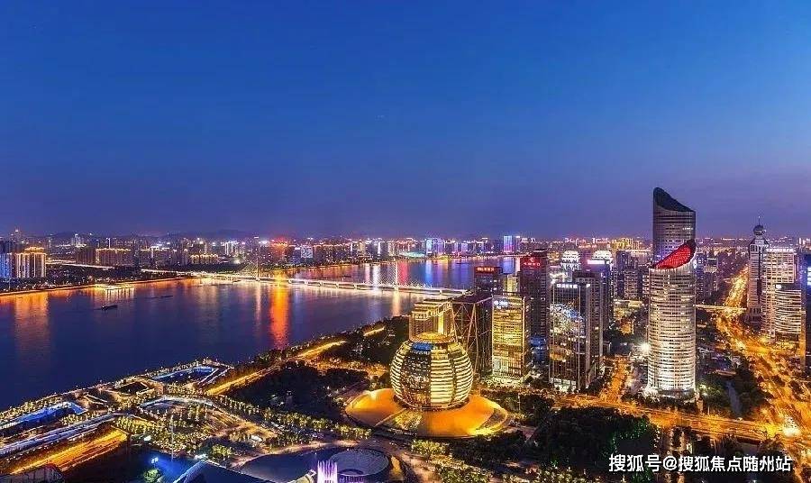 2025年新澳门和香港天天免费精准大全，全面释义、解释与落实，警惕虚假宣传