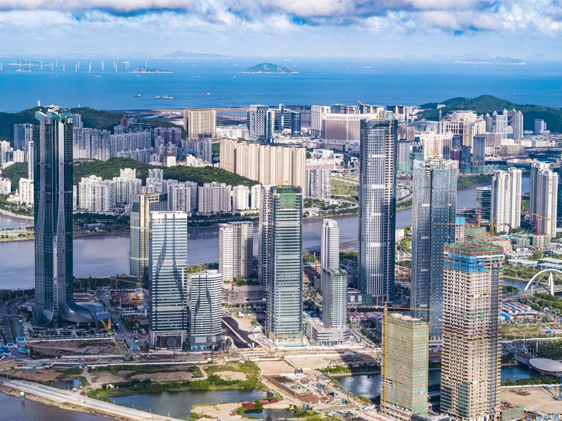 2025新澳门天天免费精准与警惕虚假宣传，全面释义、解释与落实